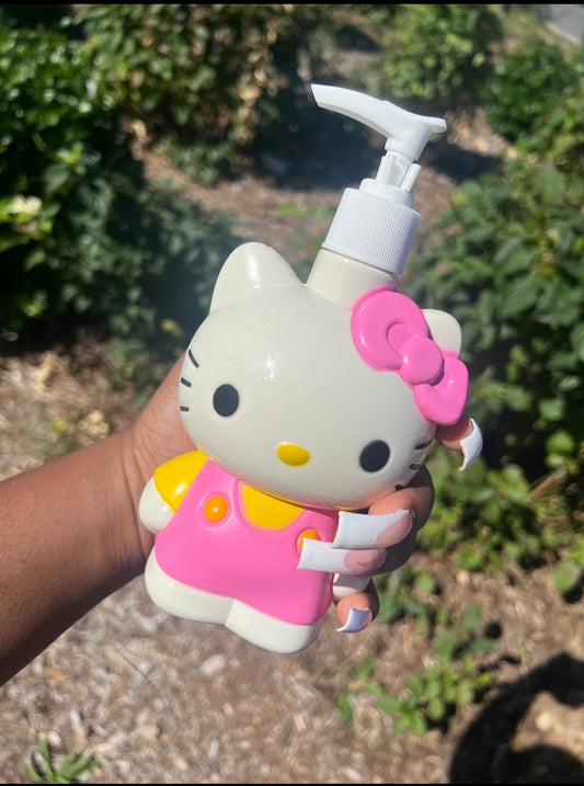 Hello Kitty Dispense Bottle