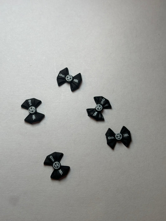 Luxury Bow Charm ￼